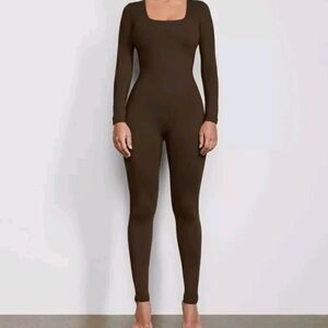 Skims Long Sleeve Square Neck Jumpsuit - Brown